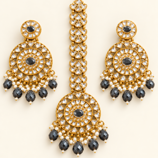 Black Beaded Round Kundan-Style Earrings & Maang Tikka Set